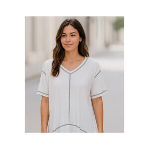 New Without Tags POL Oversized Soft T-Shirt Lightweight Casual Tee Size L